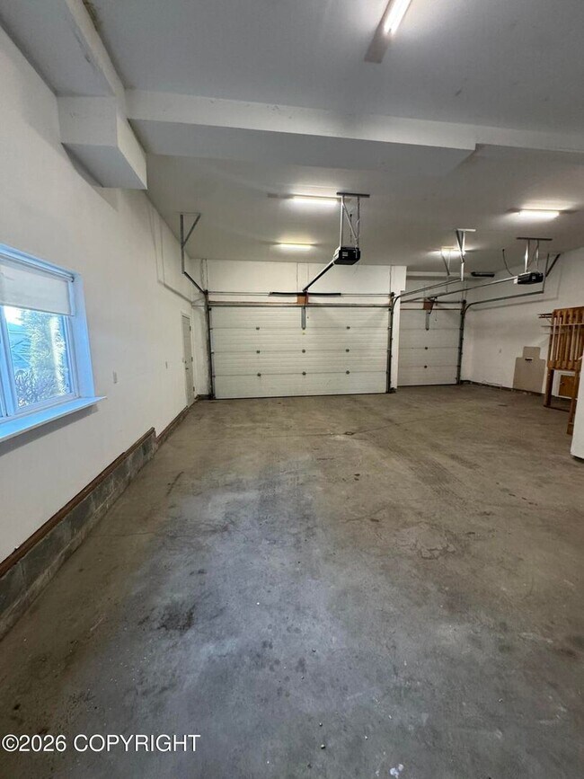 Building Photo - 16001 Hidden Creek Ln