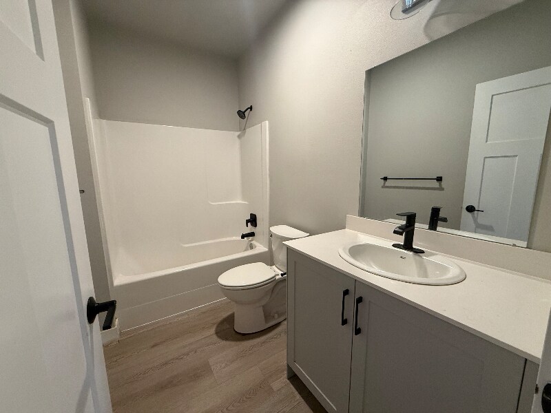 Building Photo - 651 Washington St