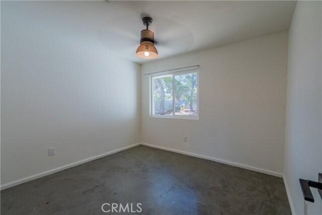 Building Photo - 61638 La Jolla Dr