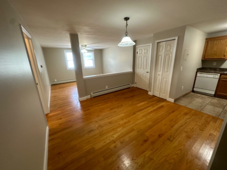 Building Photo - 49 Tappan St