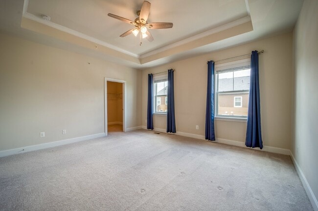 Building Photo - Modern Kincora Townhome-Style Condo | 3 Bedrooms | EV Charging | Backing to 165 Acres of Conserva...