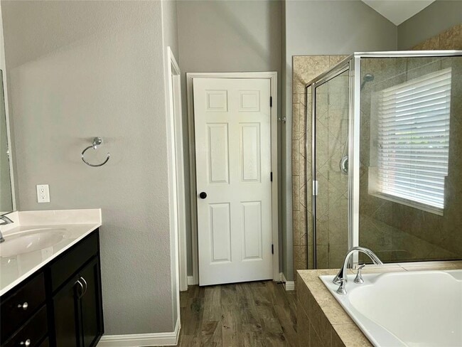 Building Photo - 2483 Santa Barbara Loop
