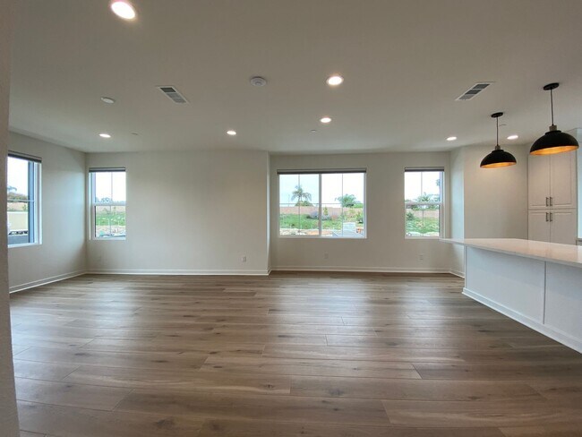 Building Photo - New Build 3bd/3bth in Coral Ridge Communit...