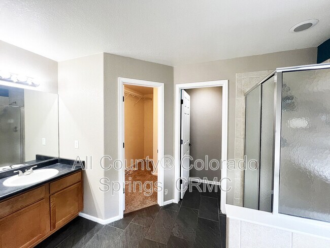 Building Photo - 14345 Woodrock Path