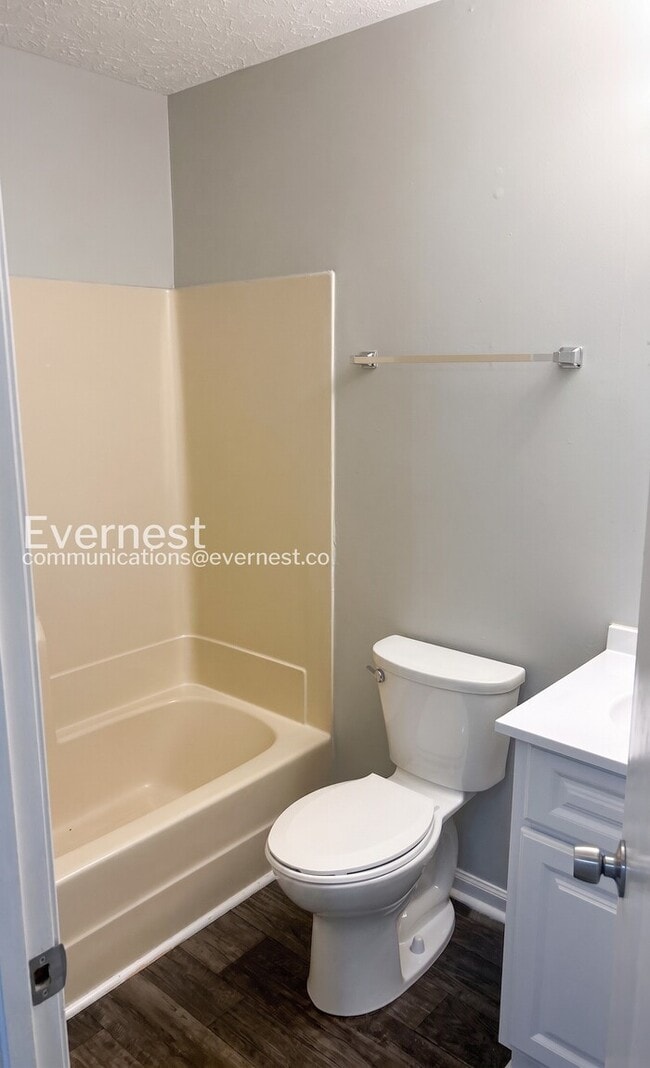 Building Photo - 3-Bed/2-Bath/ Pet Friendly/ Available Soon!