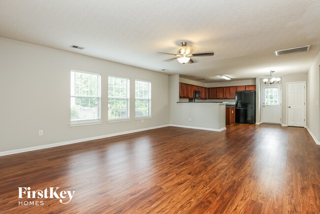 Building Photo - 1052 Briar Rose Ln