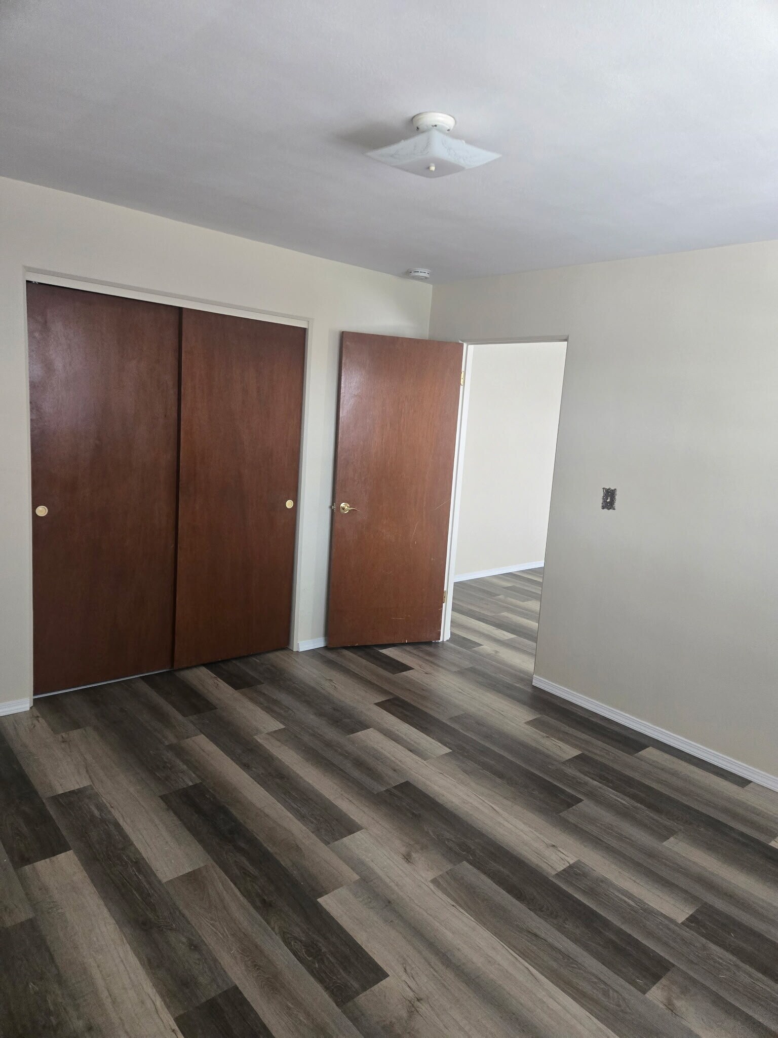 Building Photo - 103 Summit Ave