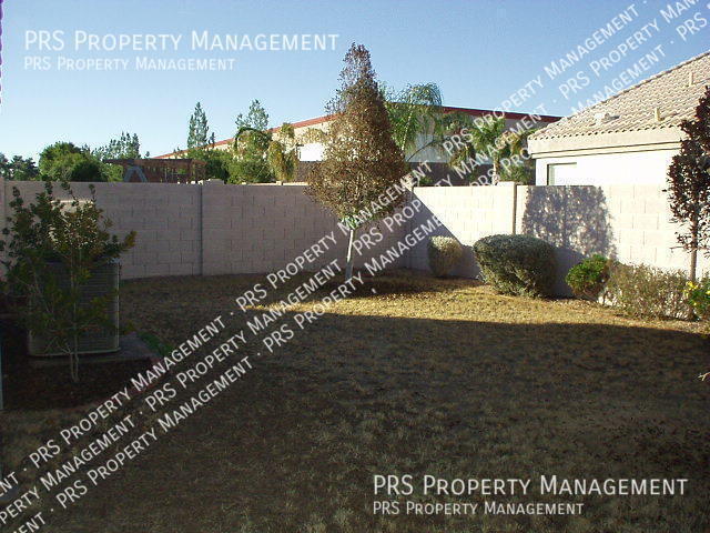 Building Photo - Reduced Price