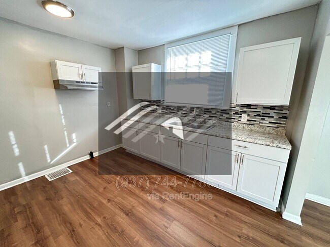 Building Photo - 234 Santa Clara Ave