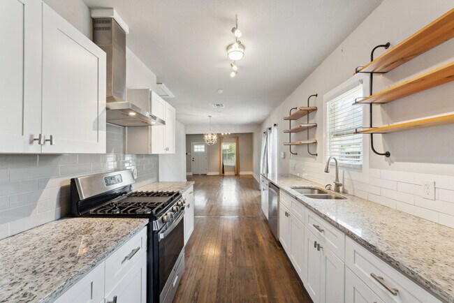 Building Photo - 1031 Schley Ave