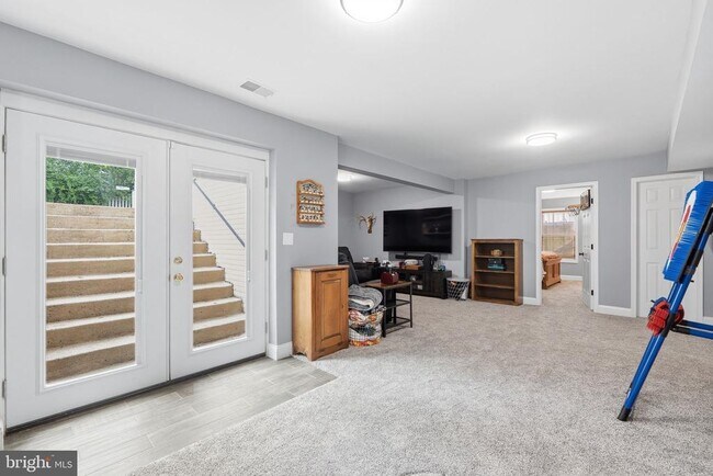 Building Photo - 43333 Wintersrun Ct