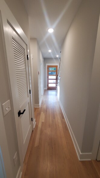 Building Photo - 115 Green St