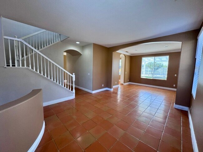 Building Photo - Beautiful 4 Bedroom + Office Home for Lease