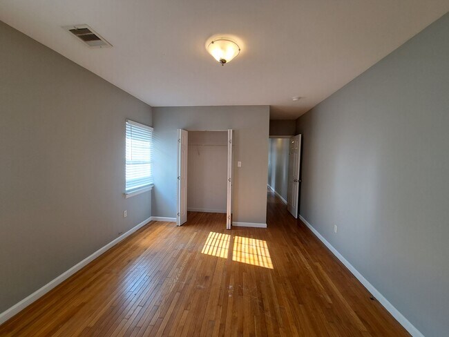 Building Photo - 1765 N Tonti St