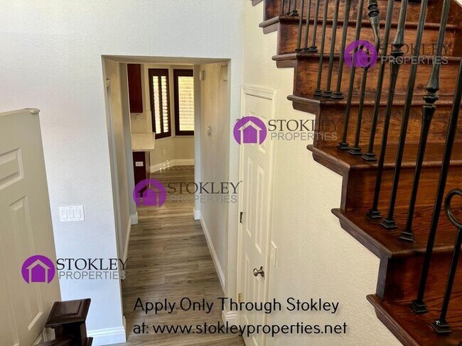 Building Photo - 1562 Terry Lynn Ln