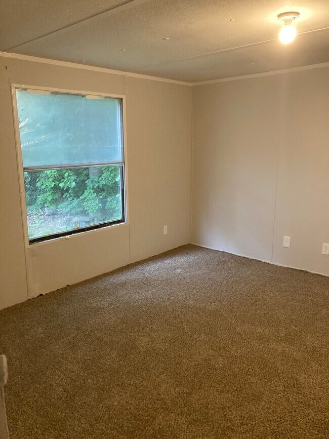 Building Photo - Zelma