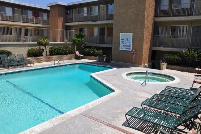 Interior Photo - El Capistrano