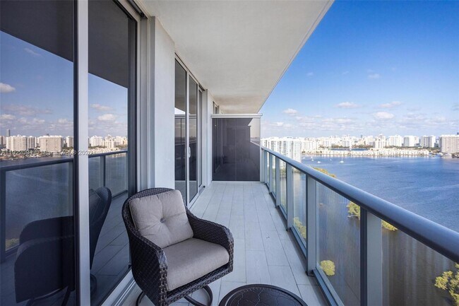 Building Photo - 16385 Biscayne Blvd