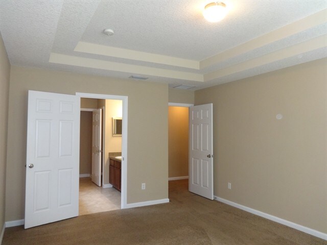 Building Photo - 1433 Creek Point Boulevard