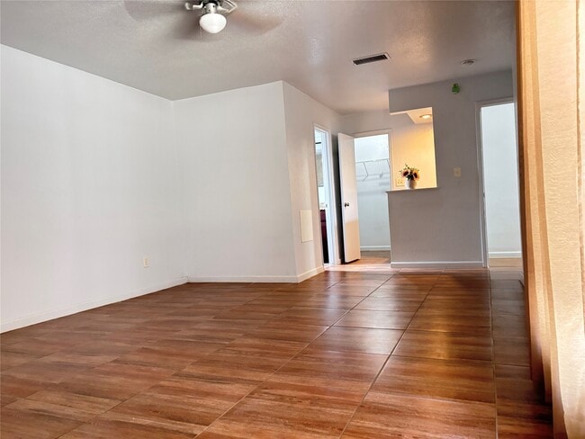 Building Photo - 11547 Willwood Dr