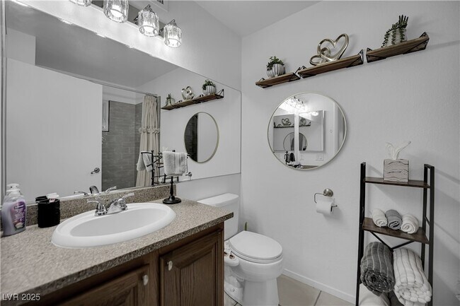 Building Photo - 1909 Mountain Hills Ct