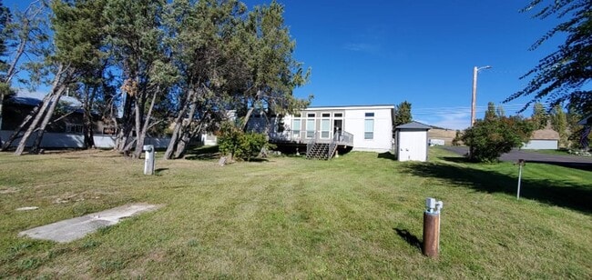 Building Photo - 26509 Old Hwy 93