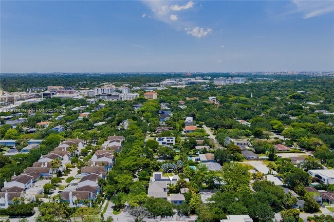 Building Photo - 7745 SW 54th Ave