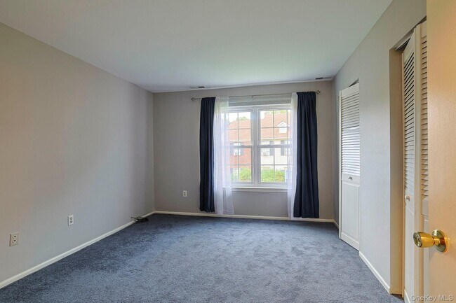 Building Photo - 106 Cartwheel Ct