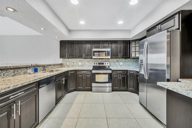 Building Photo - 22845 Ironwedge Dr