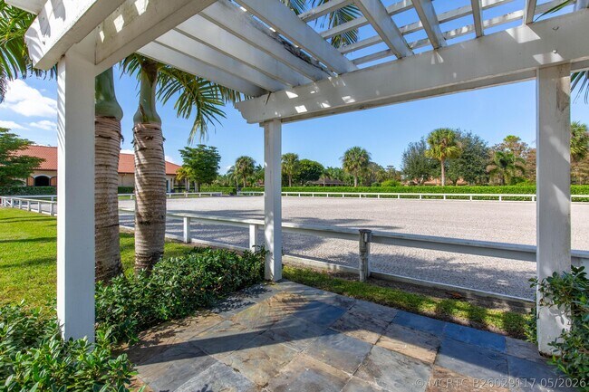 Building Photo - 14943 Paddock Dr