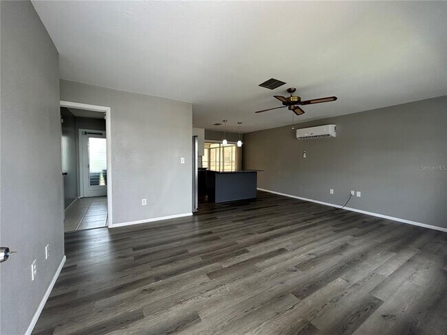 Building Photo - 8521 Pickwick Rd