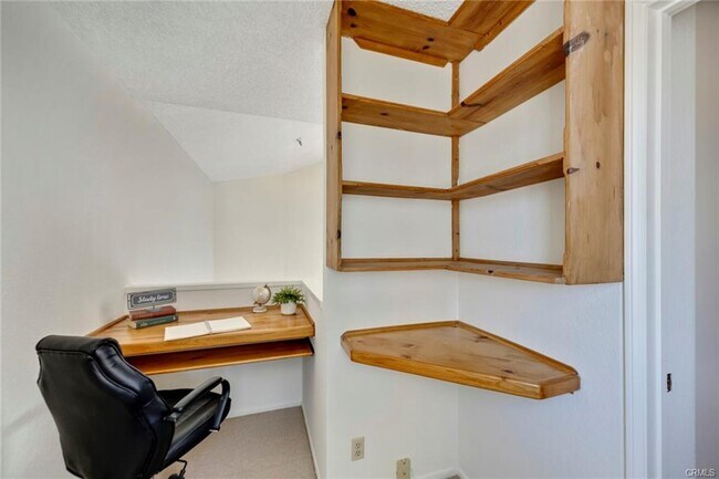 Building Photo - 5581 Crescent Ave