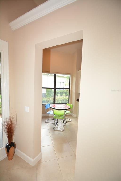 Building Photo - 16 River Point Dr