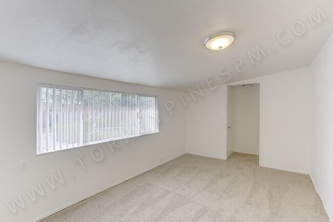 Building Photo - *OPEN HOUSE: 5/31 3-4PM*  3 Br House with ...