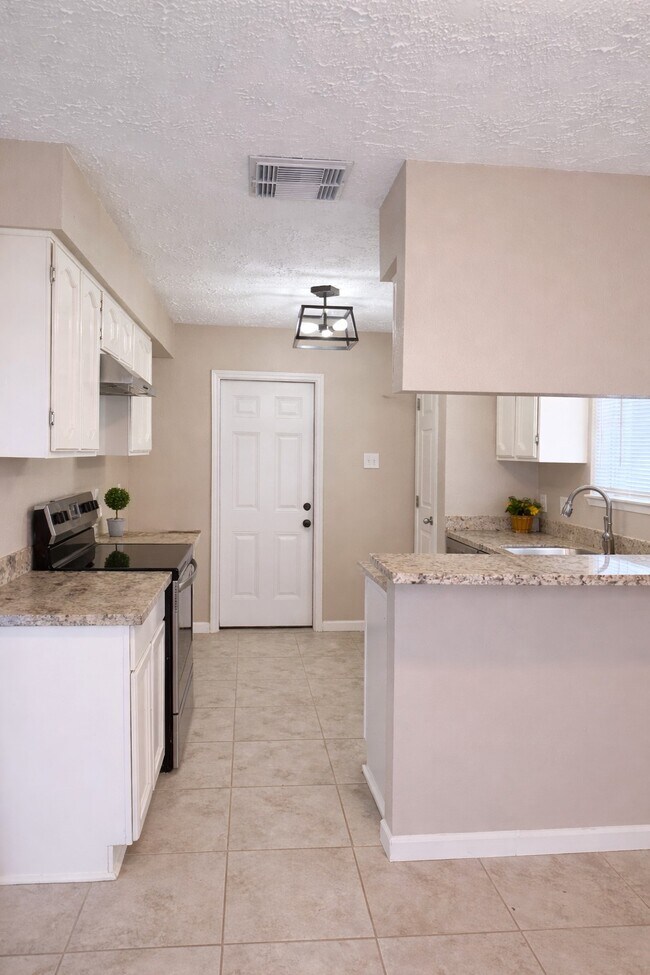 Building Photo - 408 Bay Ridge Dr