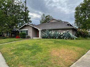 Building Photo - 1825 Stokes St