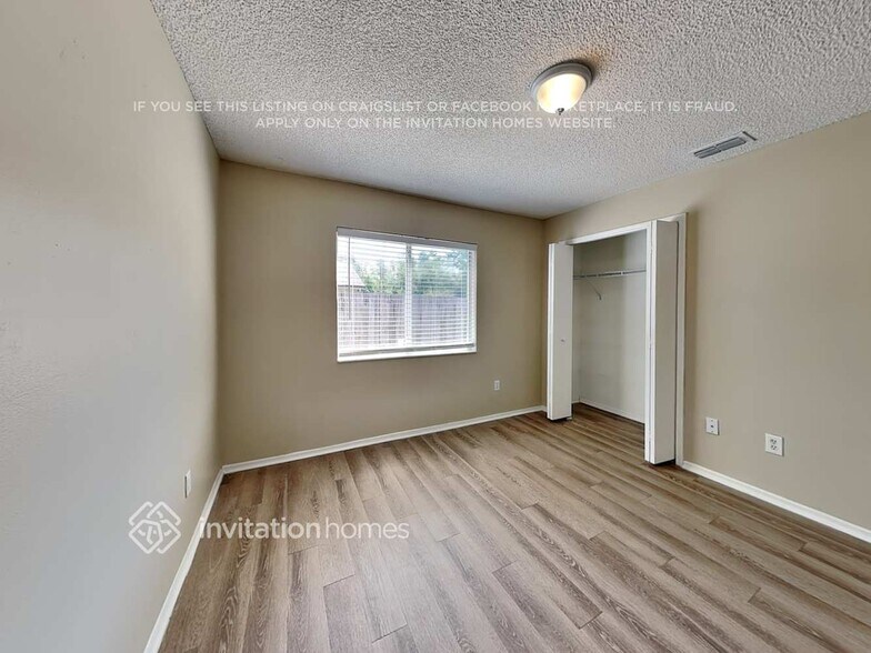 Building Photo - 328 Inglenook Cir