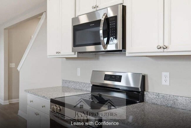 Building Photo - 113 Lambert Fld