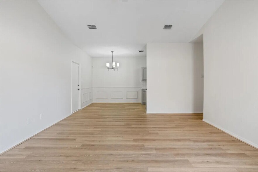 Building Photo - 4313 Flamingo Way