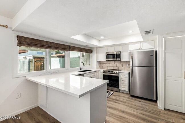 Building Photo - 7804 N 47th Ave