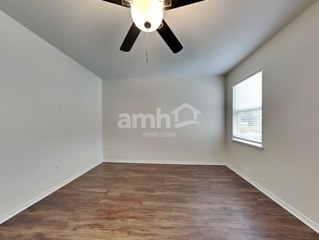 Building Photo - 3721 Crystal Dew St