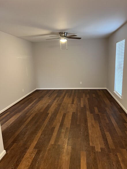 Building Photo - 9021 Gaylord Dr