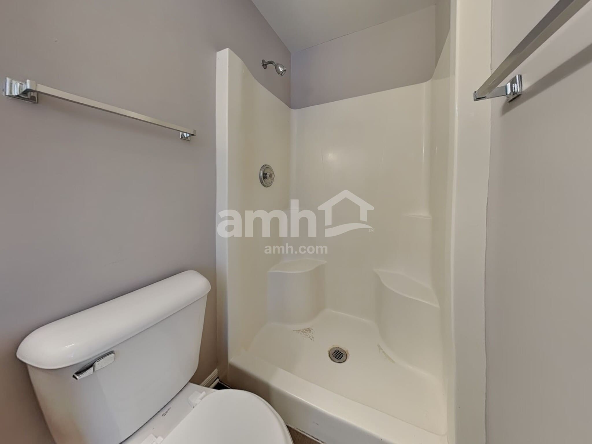 Building Photo - 5925 Bluegrass Trl