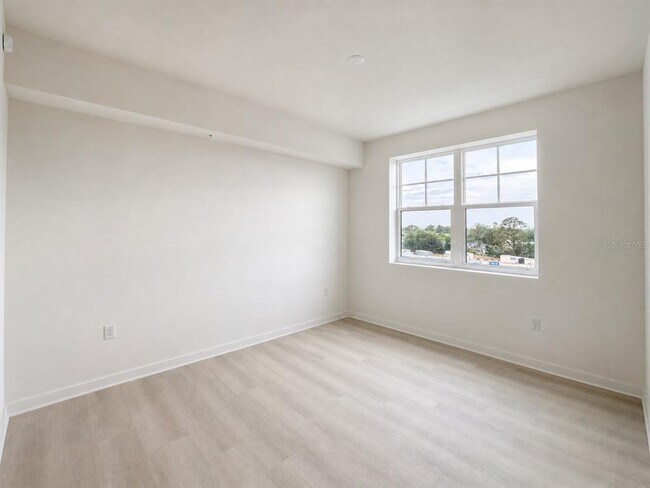 Building Photo - 5563 Millennia Park Dr