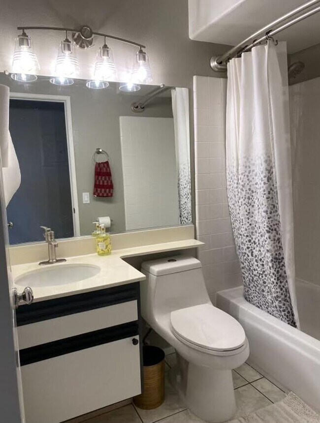 Building Photo - 7909 E QUINN DR ANAHEIM, 92808  (3 BED / 2...