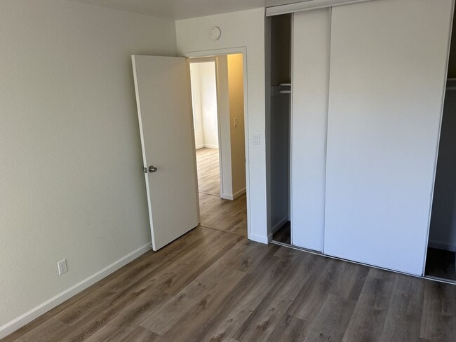 Building Photo - Remodeled 4 Bedroom, 2.5 Bath Home