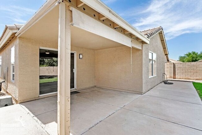Building Photo - Charming 3 Bdm 2Ba Single-Story Home in Gl...