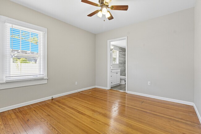 Building Photo - 4701 Haines Rd N