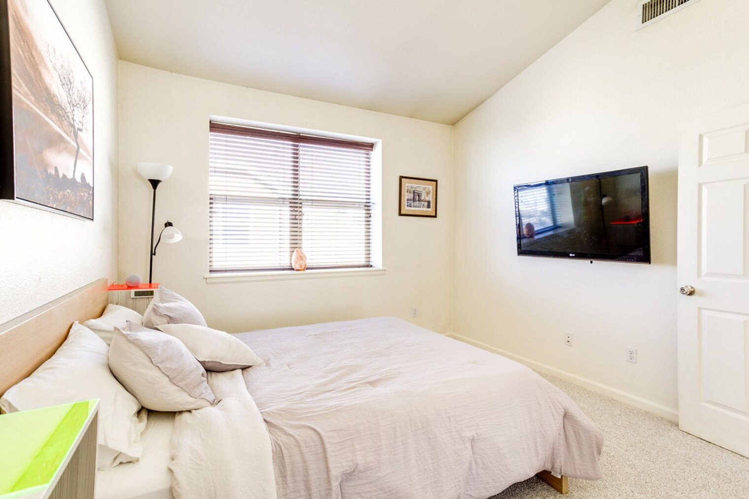 Building Photo - 5800 Tower Rd