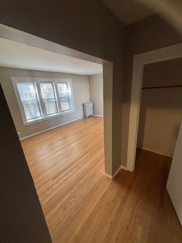 Building Photo - 6926 S Oglesby Ave